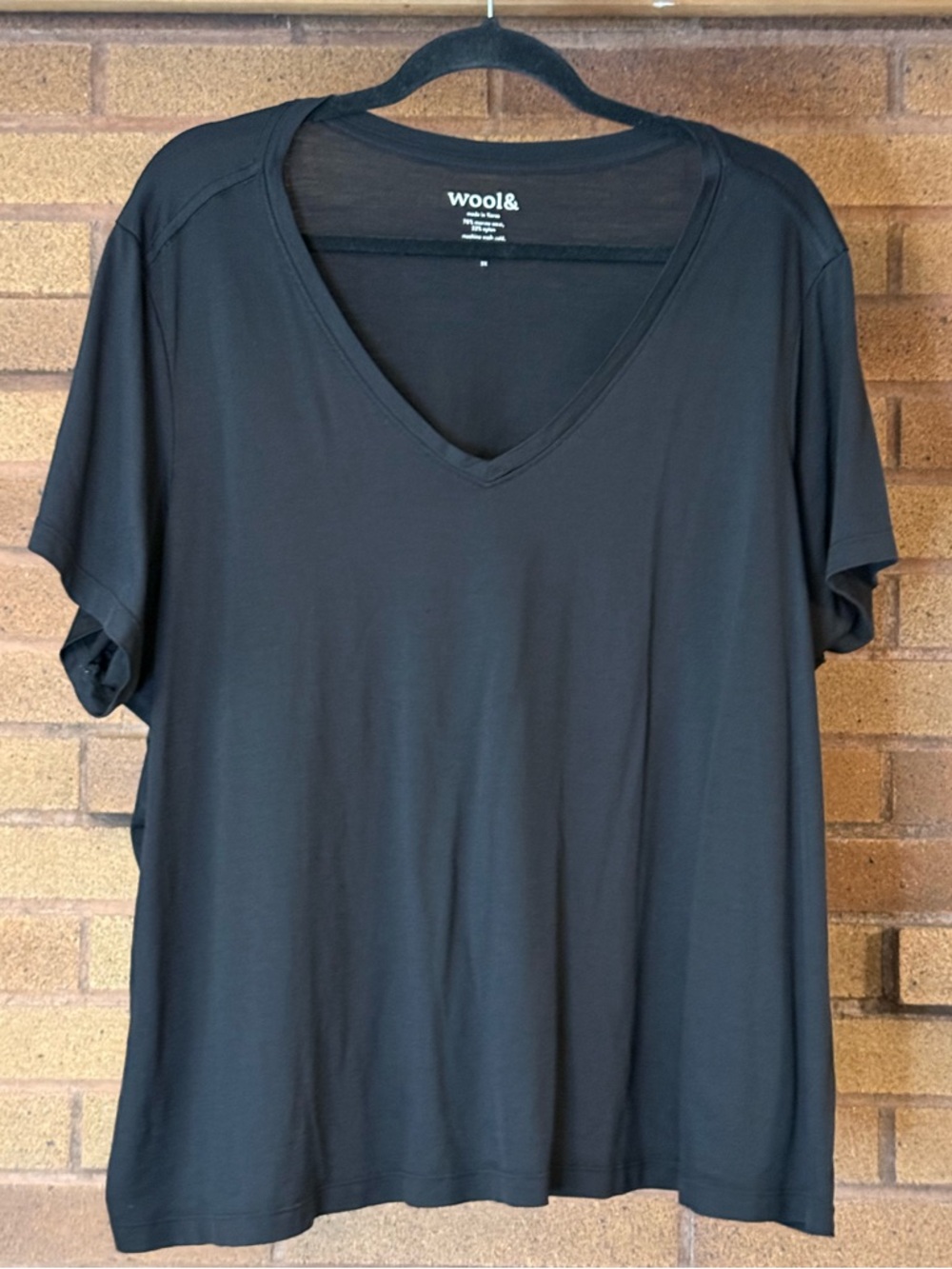 Wool& Merino Blend Black V-Neck Women's Tee